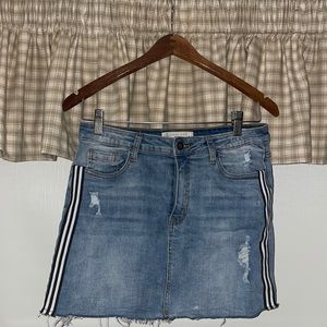 Juniors jean skirt